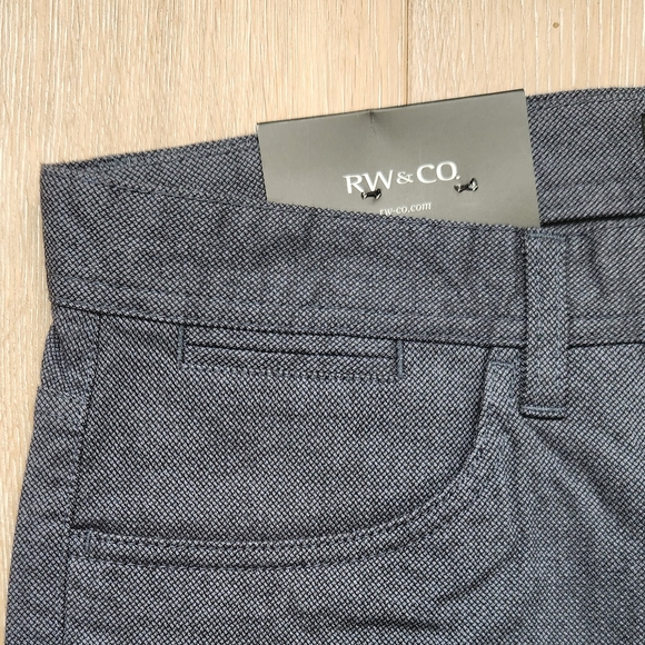 NWT Men's Slim fit textured 5 pocket pant RW&Co - Picture 3 of 7